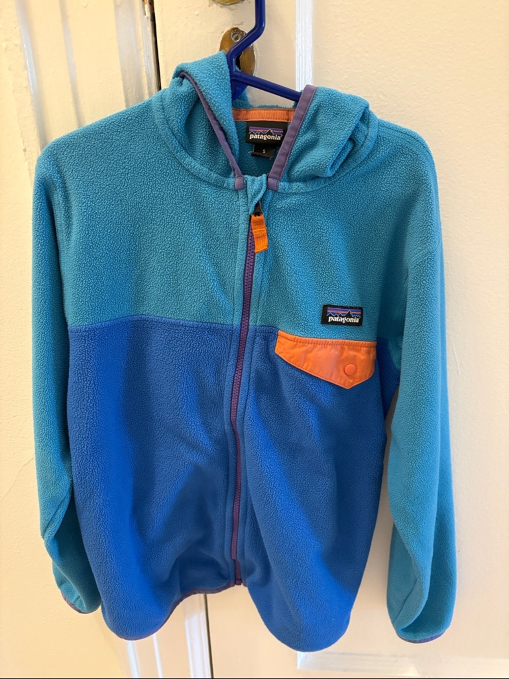 Patagonia Kids Blue & Orange Fleece Hoodie with Orange Pocket.Size 7-8.
